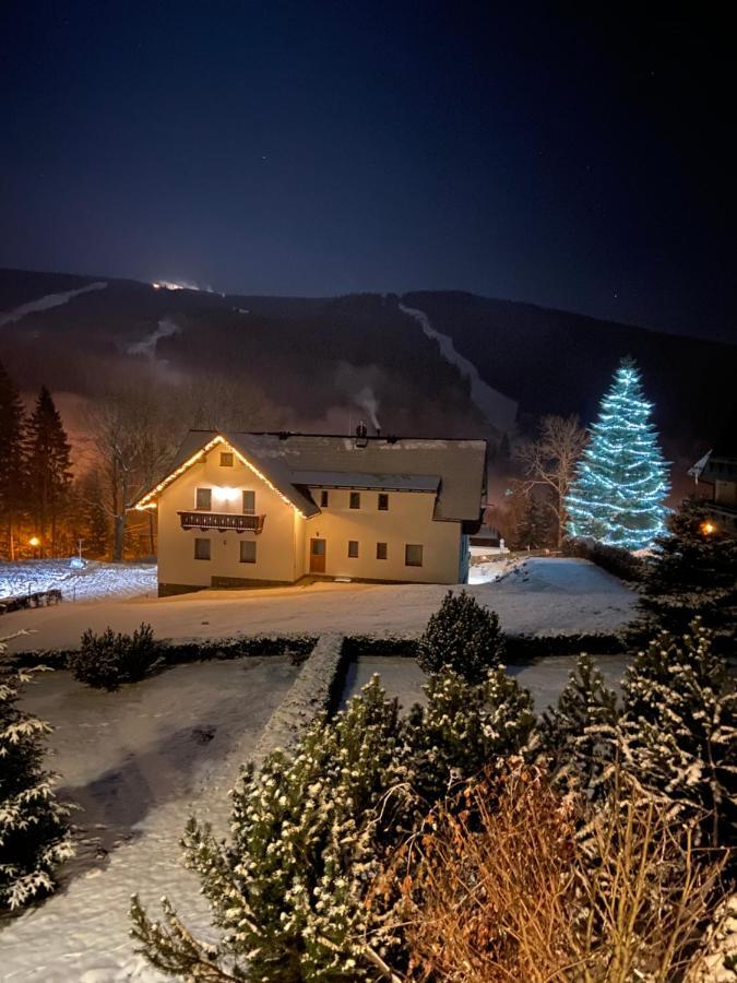 Pension George Шпіндлерув-Млин Екстер'єр фото